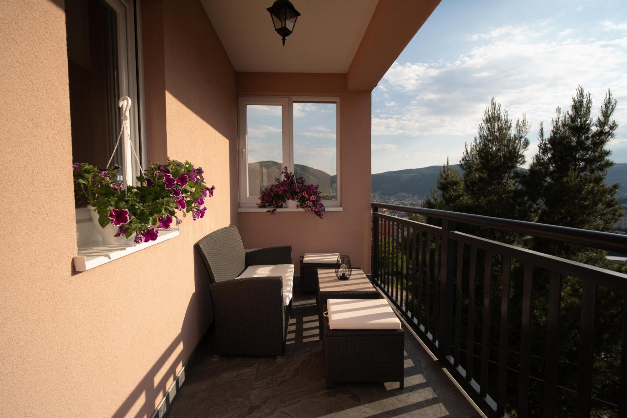 Skywalk House *